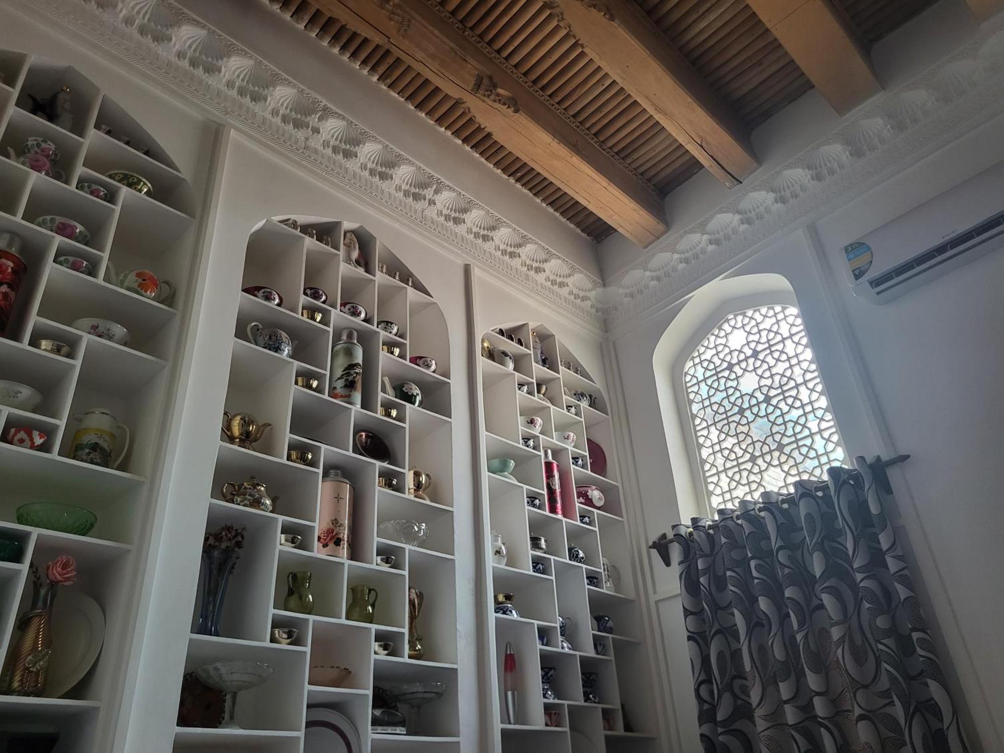 בוקורו Bobo Haydar Guest House מראה חיצוני תמונה