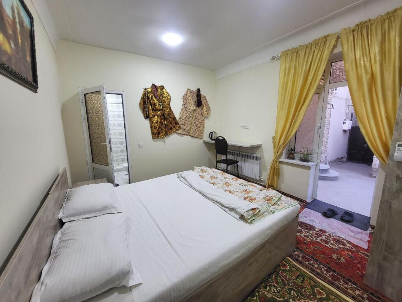 בוקורו Bobo Haydar Guest House מראה חיצוני תמונה